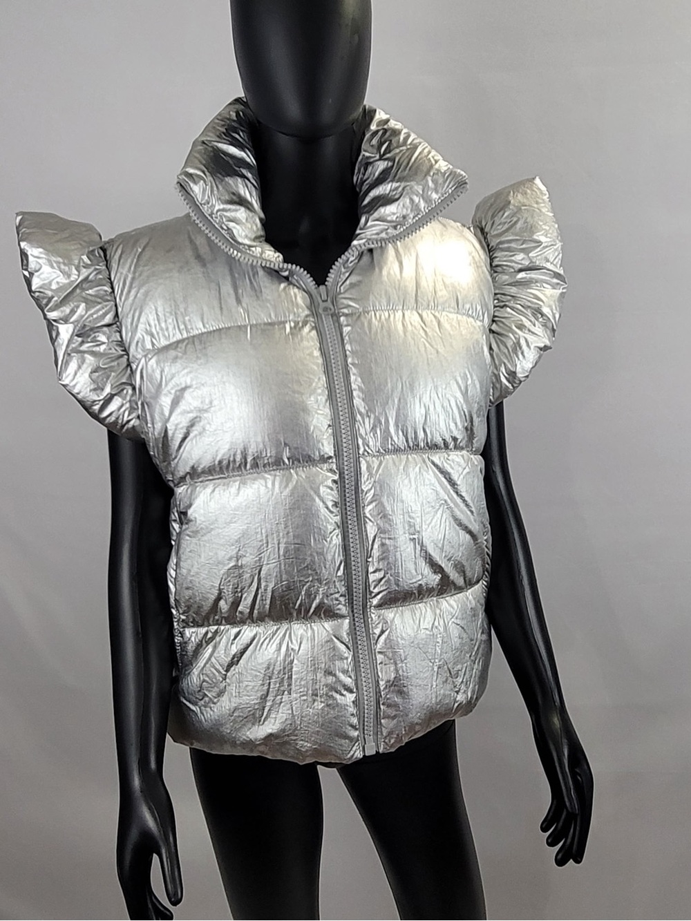 NWT! XL-XXL Silver Metallic Puffer Vest with Ruffle Sleeves